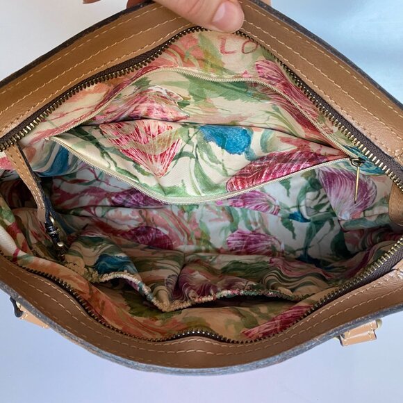 Patricia Nash Poppy Tote Leather w Seashells by the Seashore Scarf Tan Naturale - Picture 4 of 16